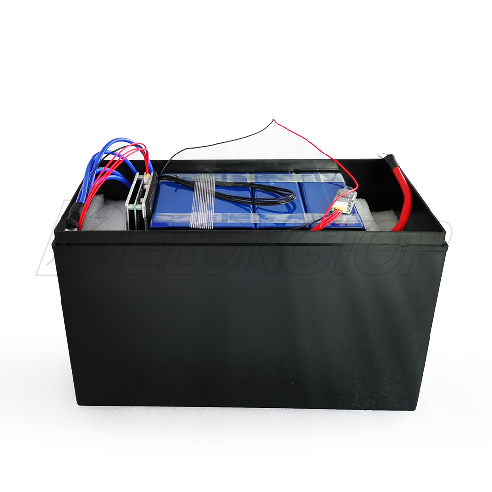 Paquet de batterie LIFEPO4 rechargeable 12V 100Ah 100A Energie solaire