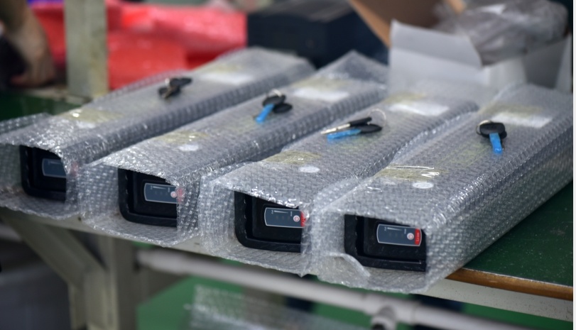 Factory Vendre 1000W Batterie d'argent de batterie au lithium 48V 20Ah