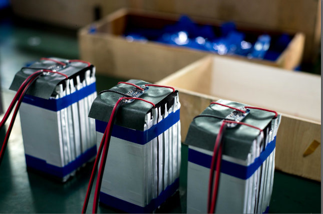 Paquete de baterías de iones de litio recargable de 48V 20Ah para scooter eléctrico